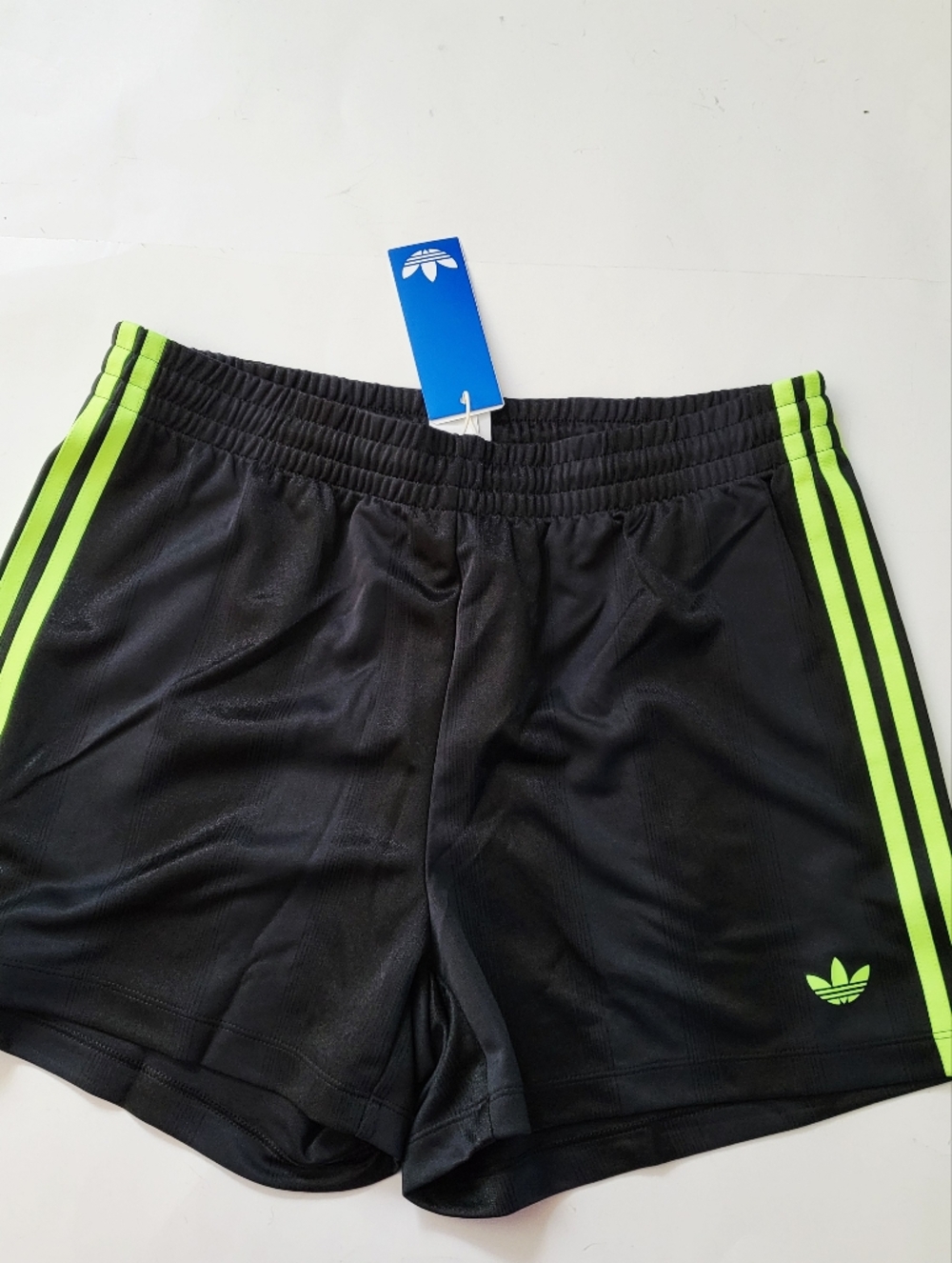 Adidas originals womens Jacquard shorts trefoil logo Size M Black JW5158